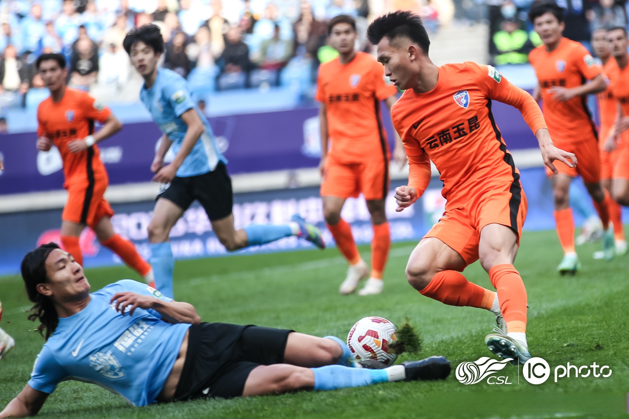 关于新疆广汇发布备战花絮，国际比赛日主帅复盘，葡超任务艰巨，更衣室氛围转暖的信息