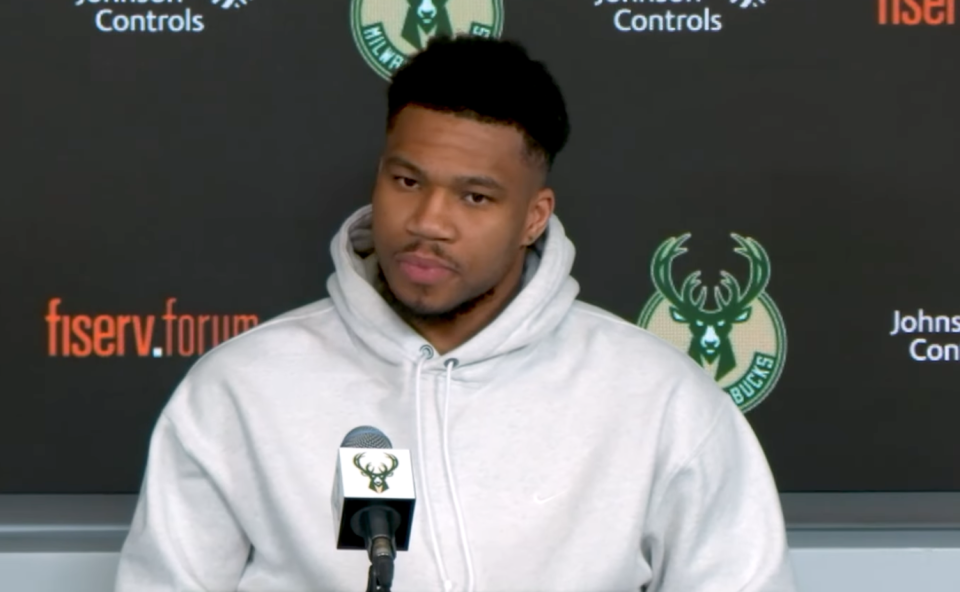 雷速直播-字母哥遭遇十五连败，DWG教练面临压力！的简单介绍